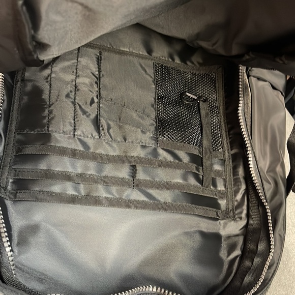 Superdry Mens Mountain Tarp Graphic Backpack Black/Optic - NWT - Picture 8 of 8